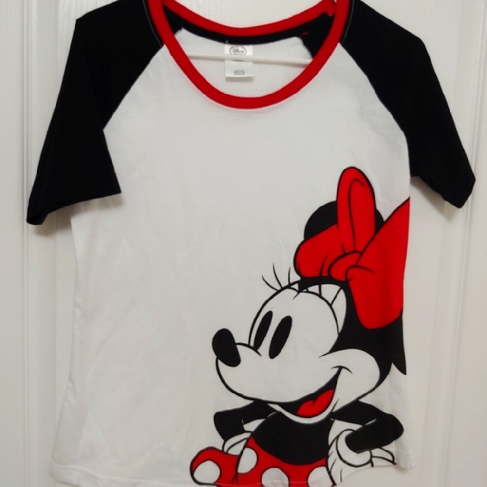 Disney Minnie Mouse Short Sleeve T-Shirt. Size XS.  Like new!